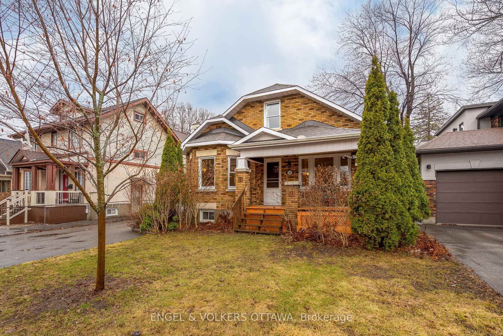 18 Clarendon Avenue, Ottawa, ON — photo 2