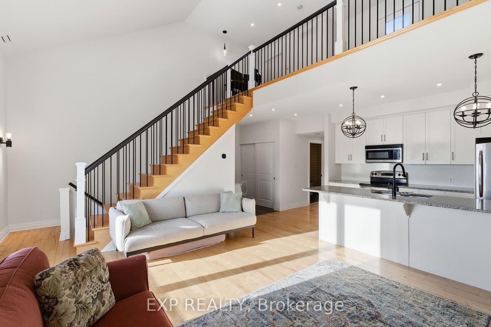 28 Meach Private, Stittsville, ON — photo 2