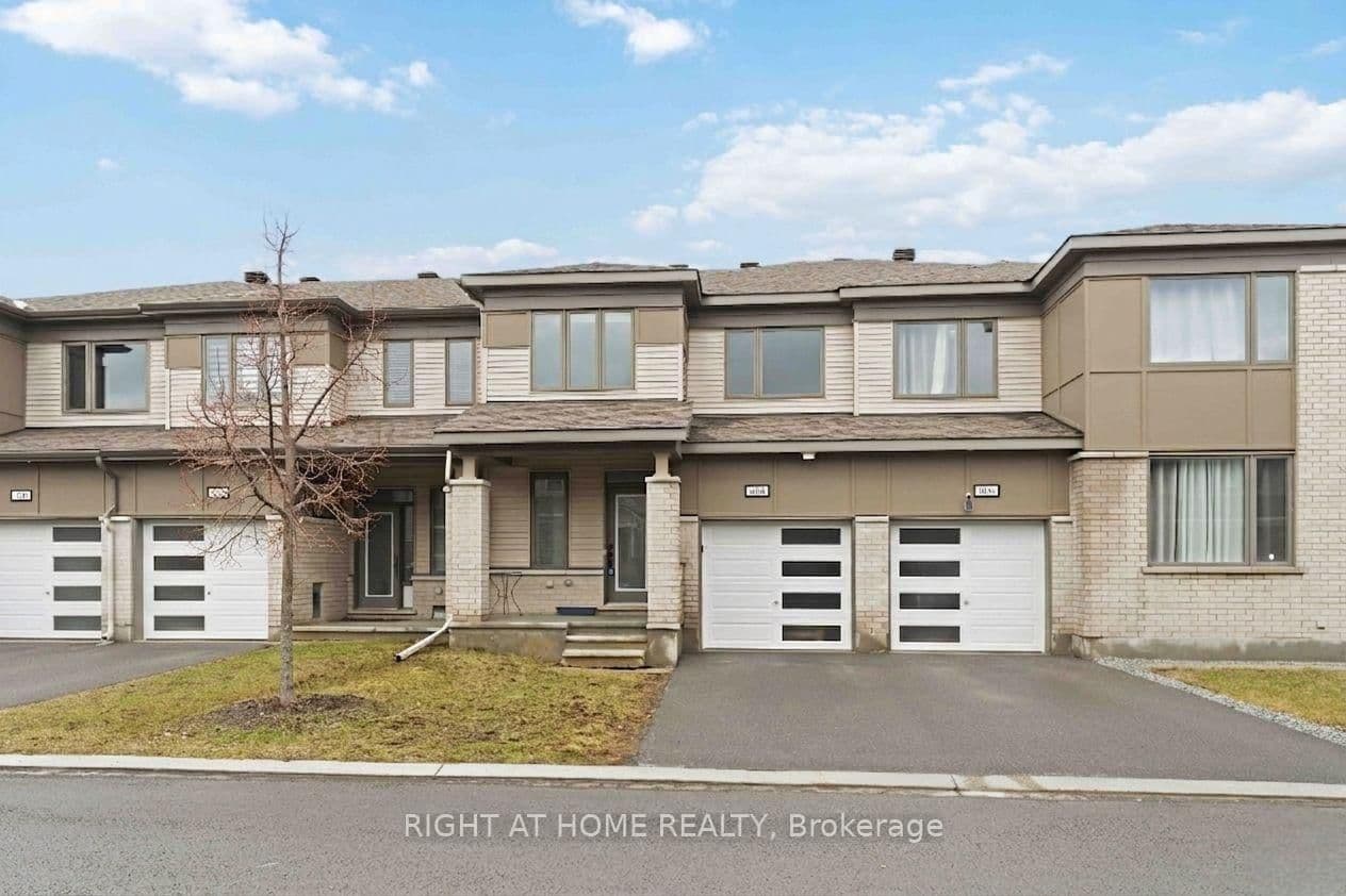 404 Edgevalley Court, Stittsville, ON — photo 2