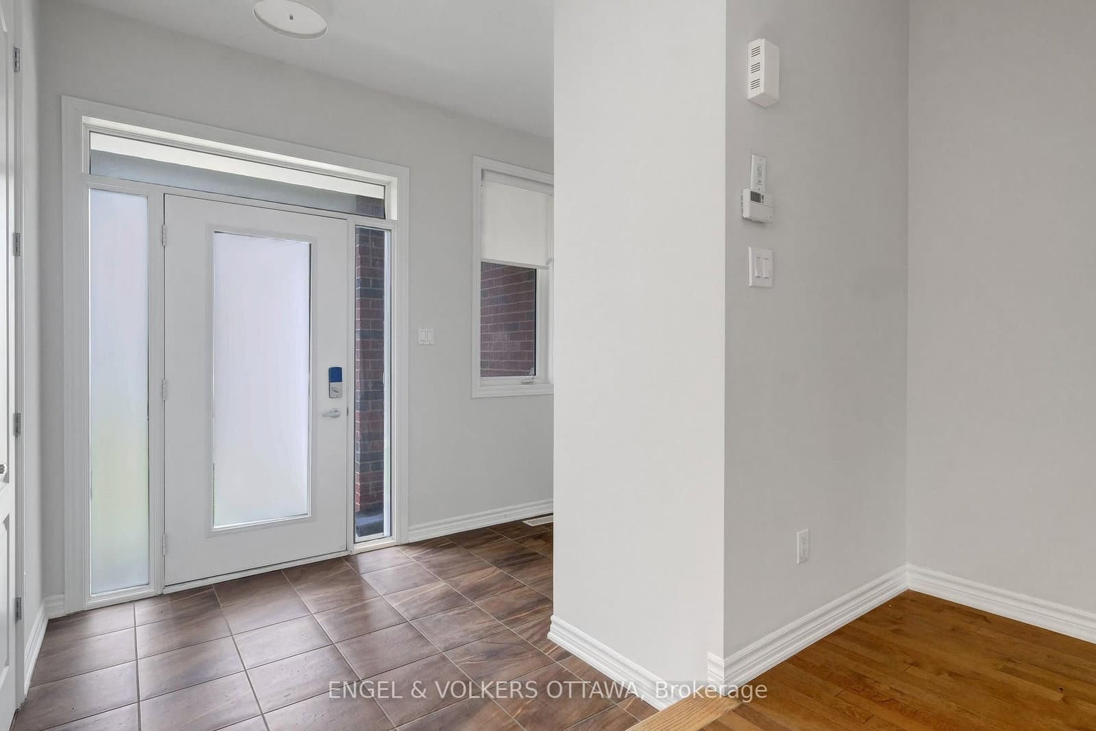 305 Lamarche Avenue, Ottawa, ON — photo 2