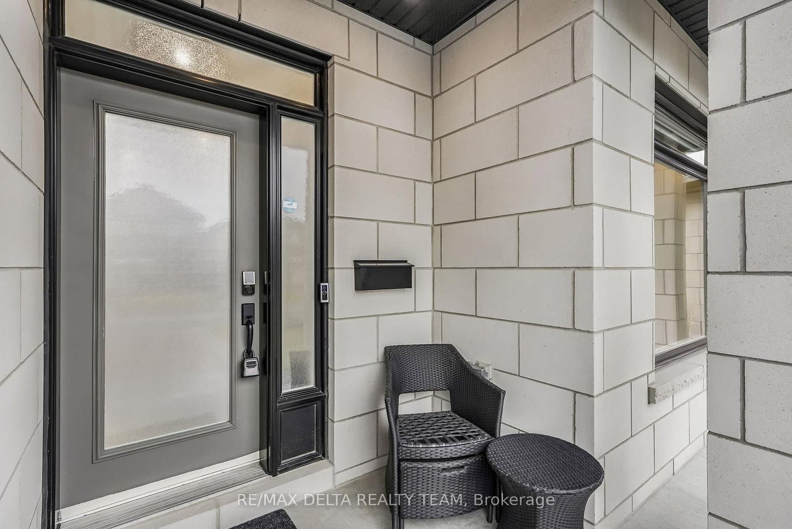 39 Angel Heights, Stittsville, ON — photo 2