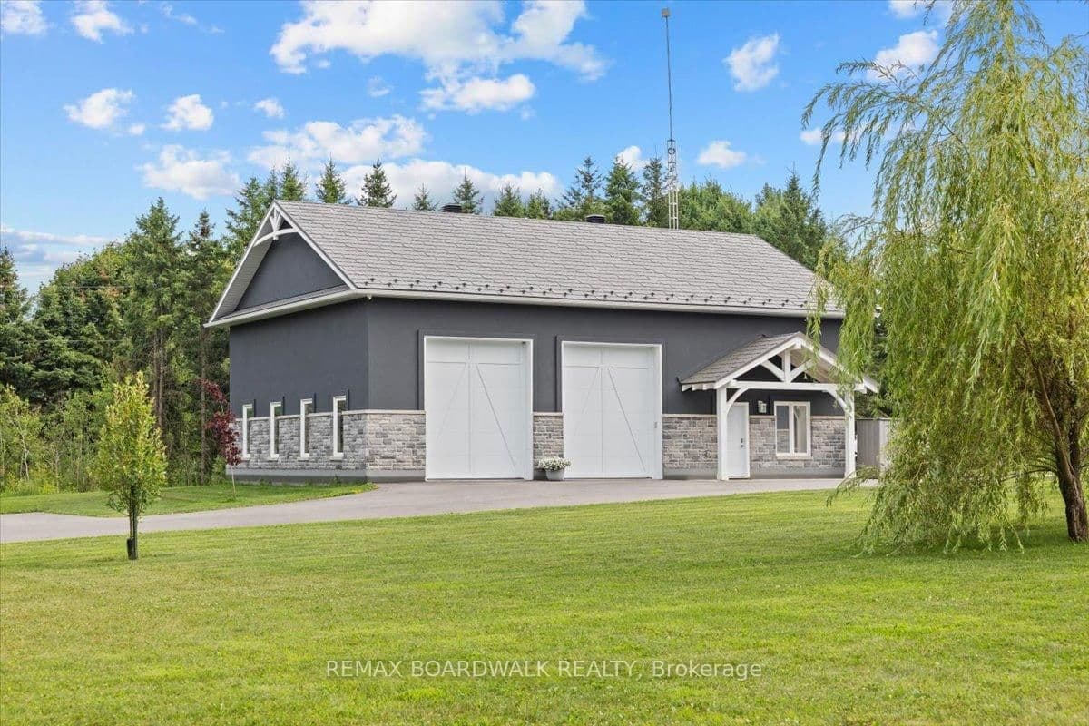 2440 Emmett Road, Cumberland, ON — photo 3