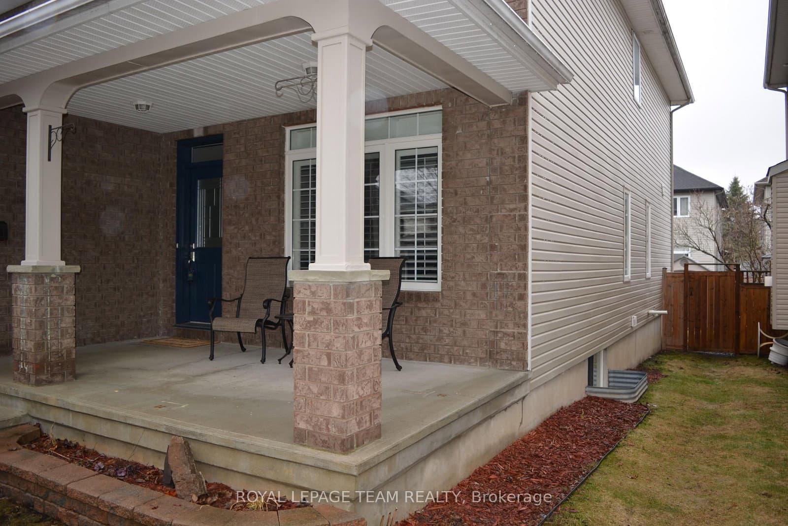 8 Thunderbird Crescent, Kanata, ON — photo 2