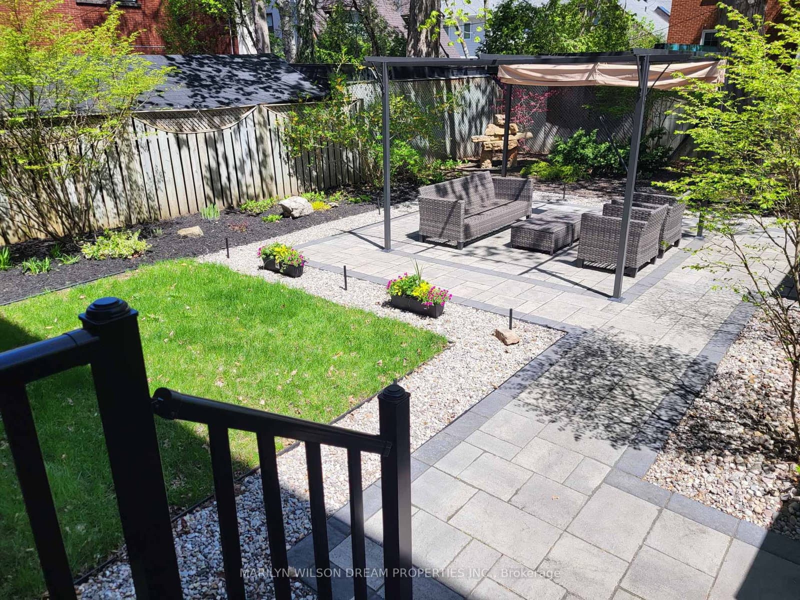 39 Lambton Avenue, Ottawa, ON — photo 2