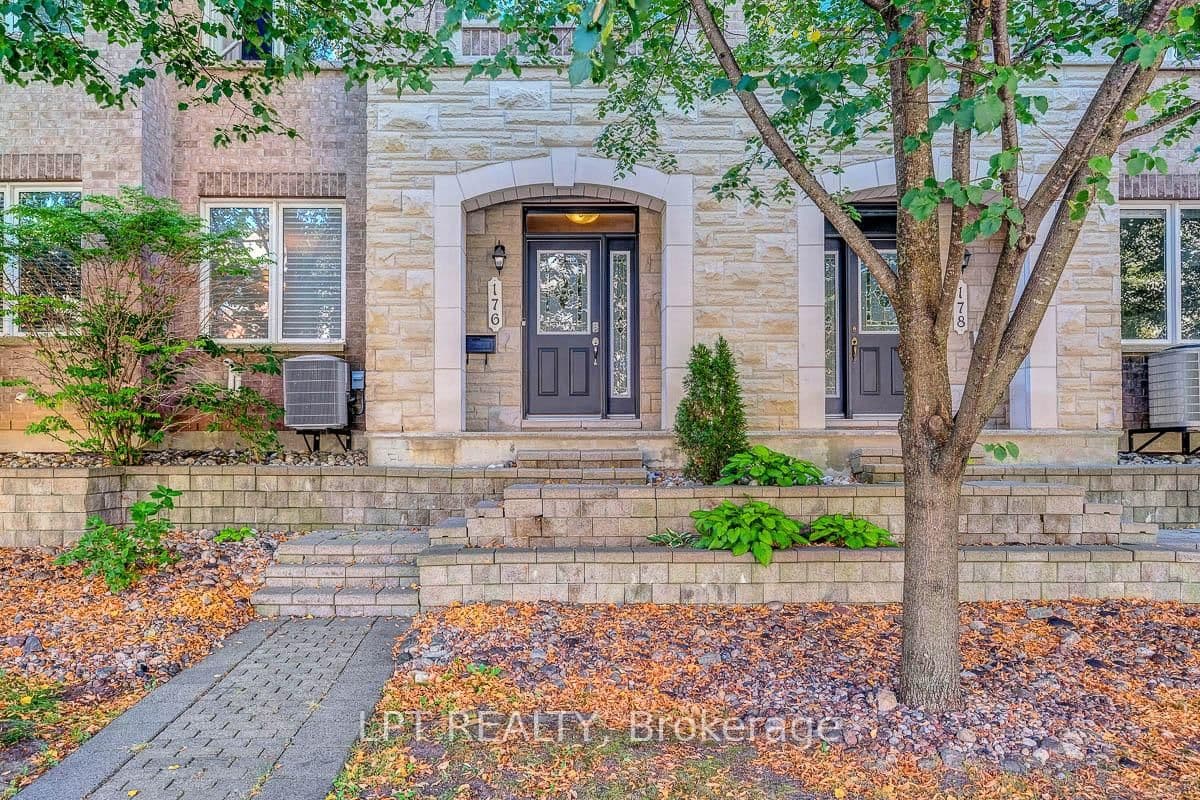 176 Lanark Avenue, Ottawa, ON