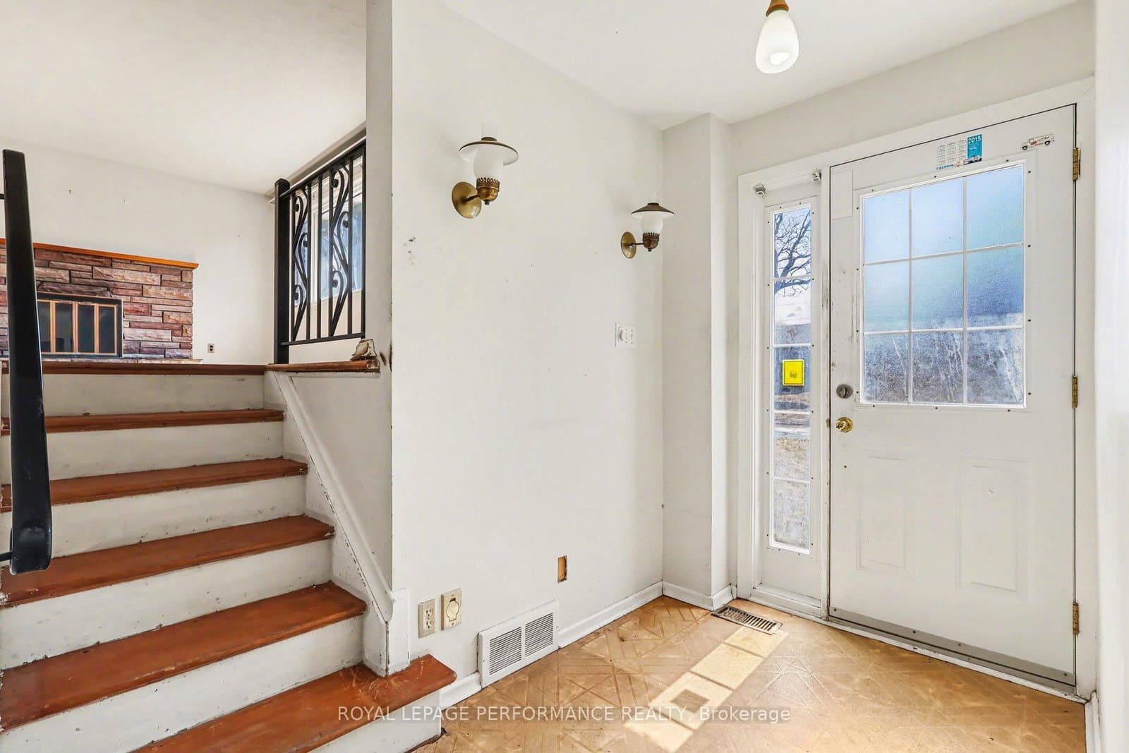 767 Cross Avenue, Ottawa, ON — photo 2