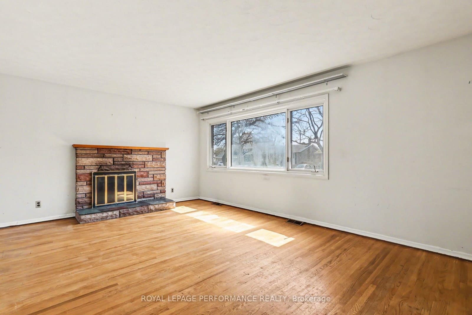 767 Cross Avenue, Ottawa, ON — photo 3