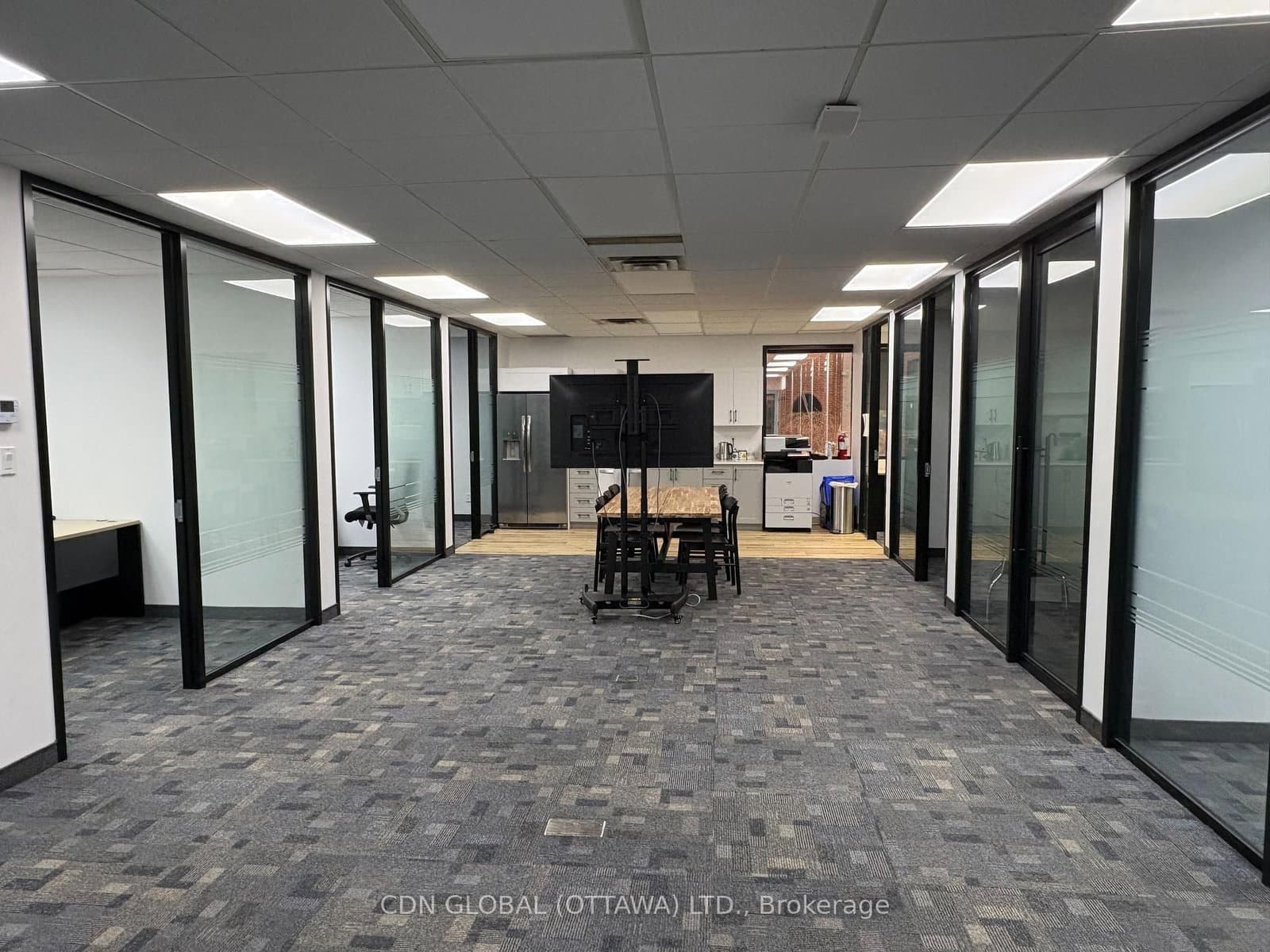 102 - 30 Concourse Gate, Ottawa, ON — photo 3