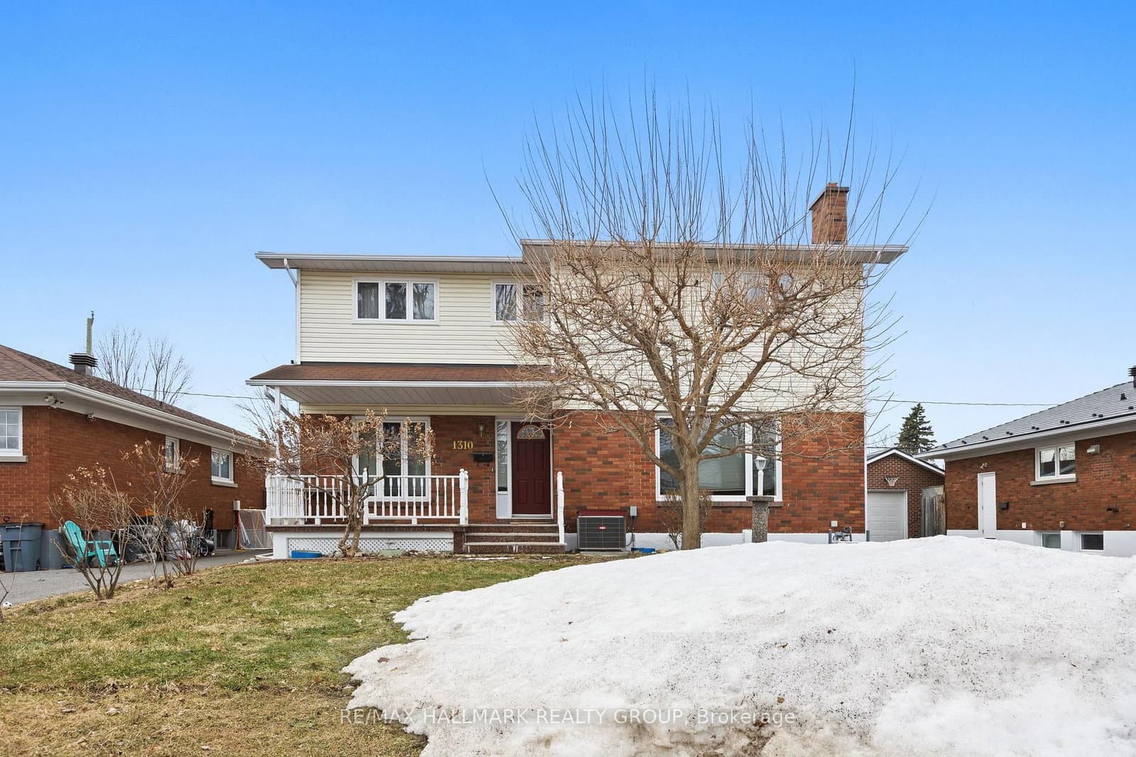 1310 Ferguson Street, Ottawa, ON — photo 2