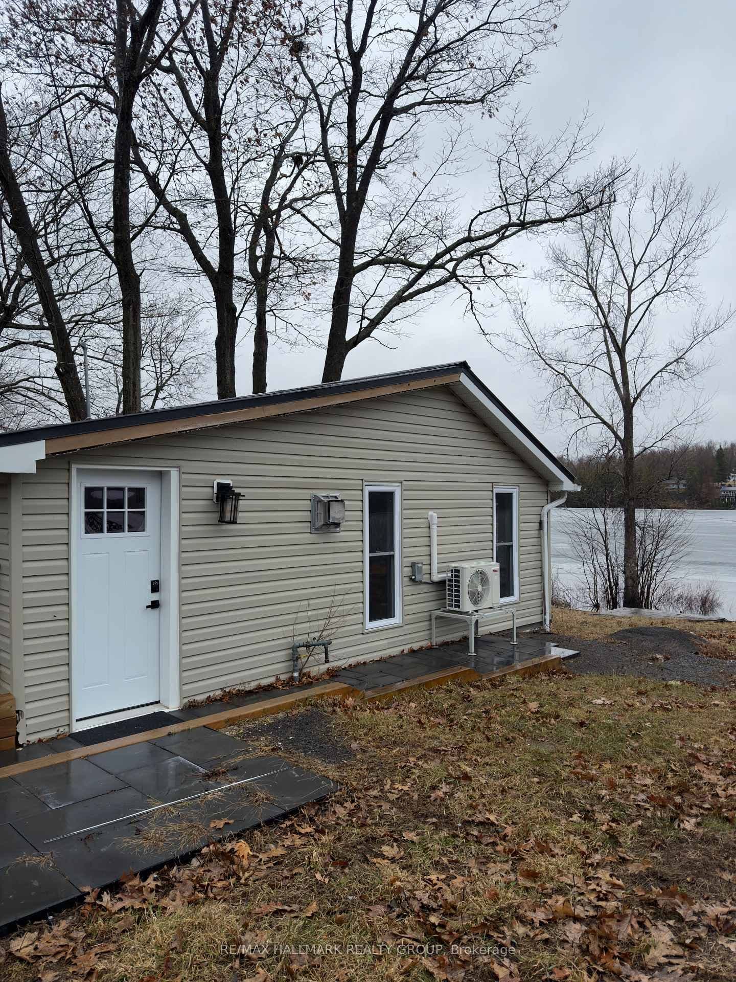 1114 Bayview Drive, Ottawa, ON — photo 2