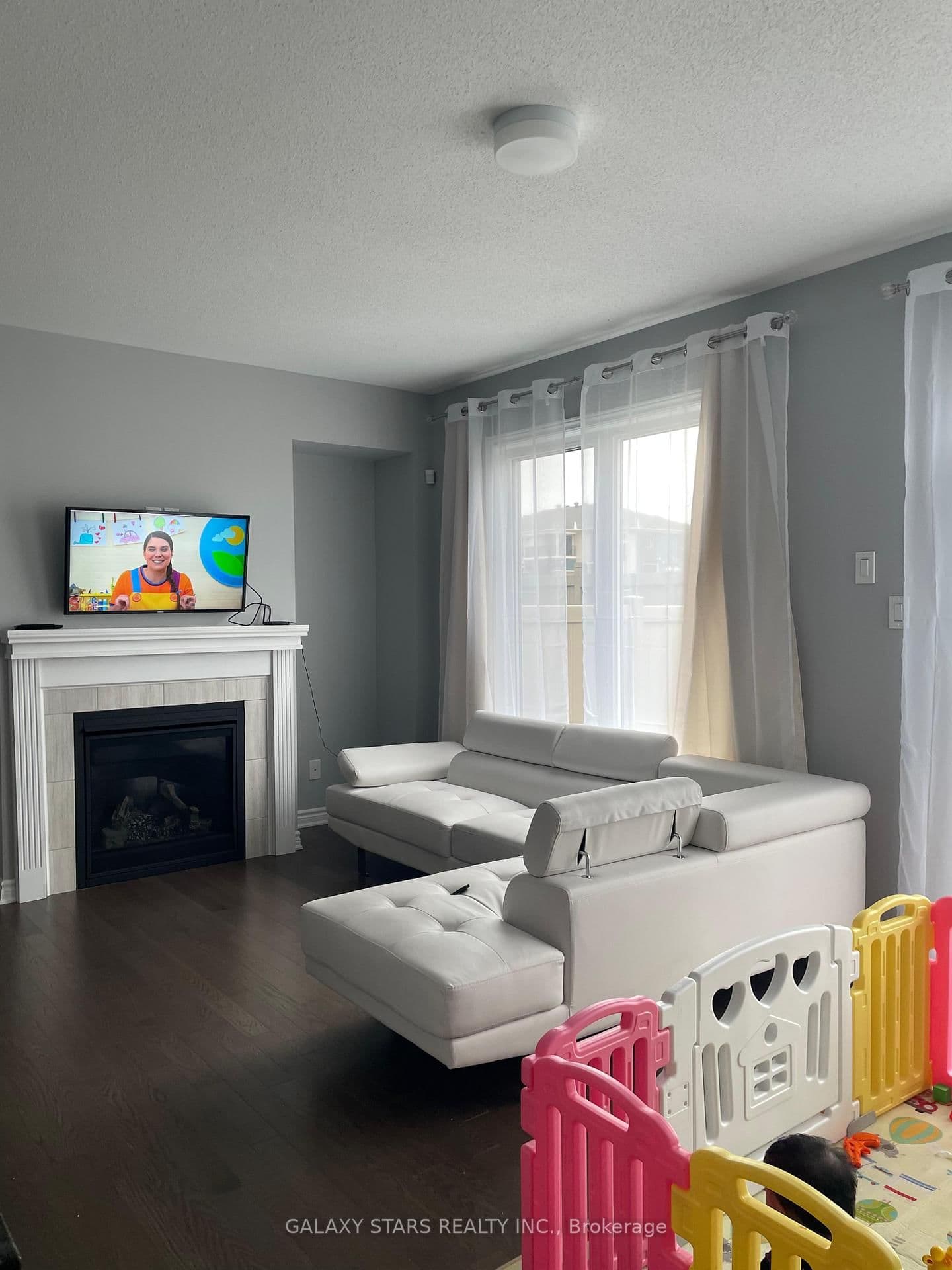 327 Aphelion Crescent, Ottawa, ON