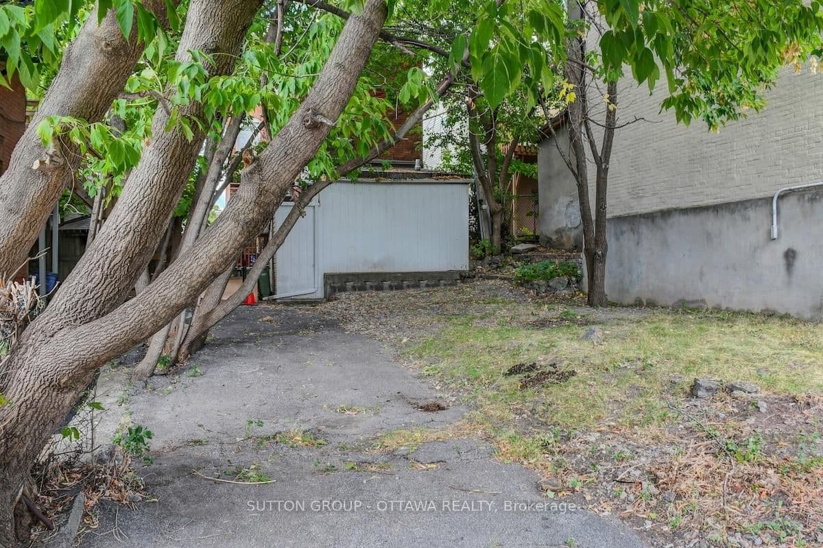133 Eccles Street, Ottawa, ON — photo 2