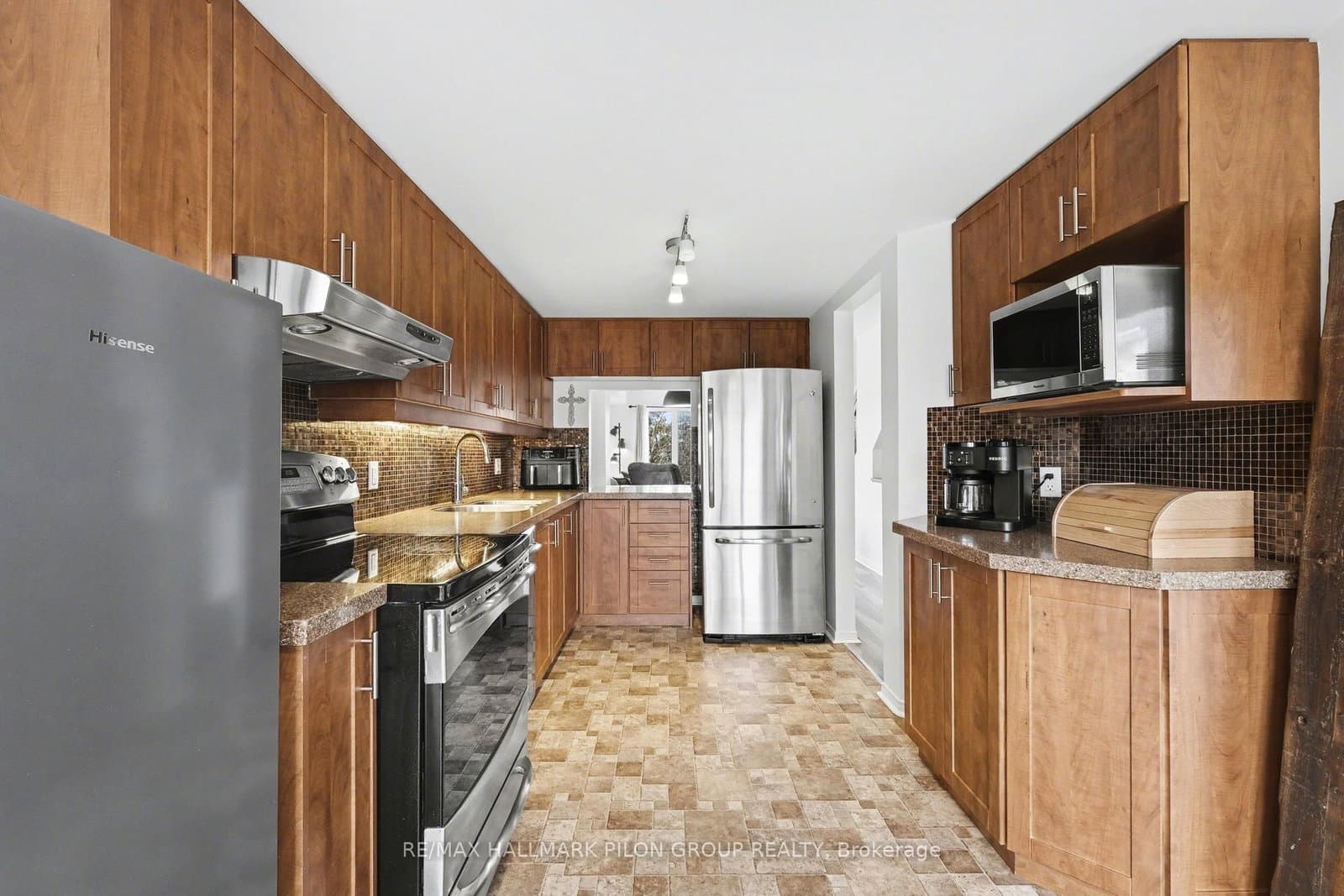 1121 Gablefield Private, Ottawa, ON — photo 3