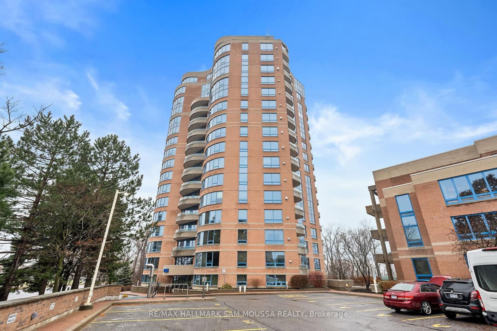 504 - 3105 Carling Avenue, Ottawa, ON — photo 2