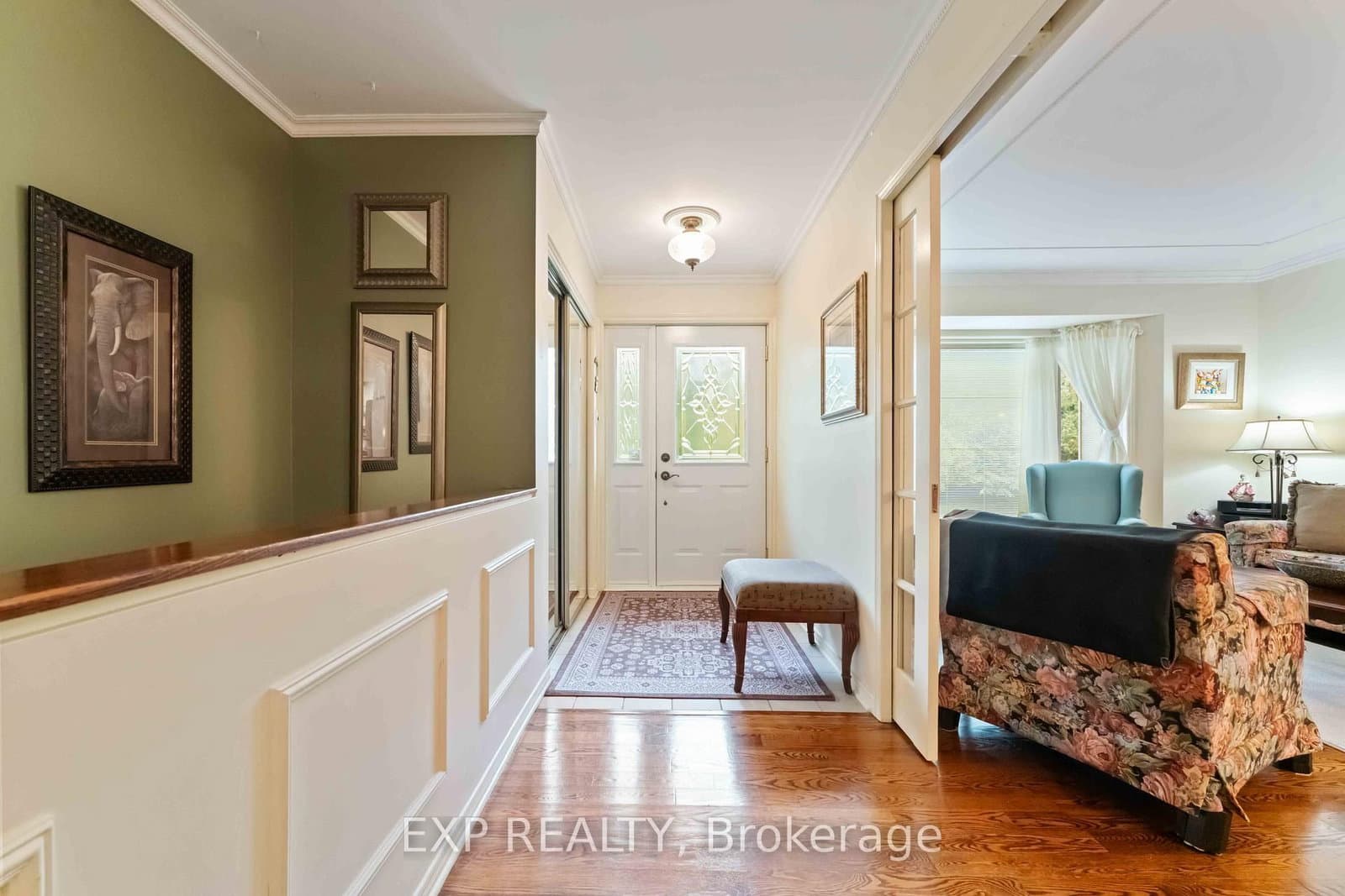 16 Evelyn Street, Stittsville, ON — photo 2