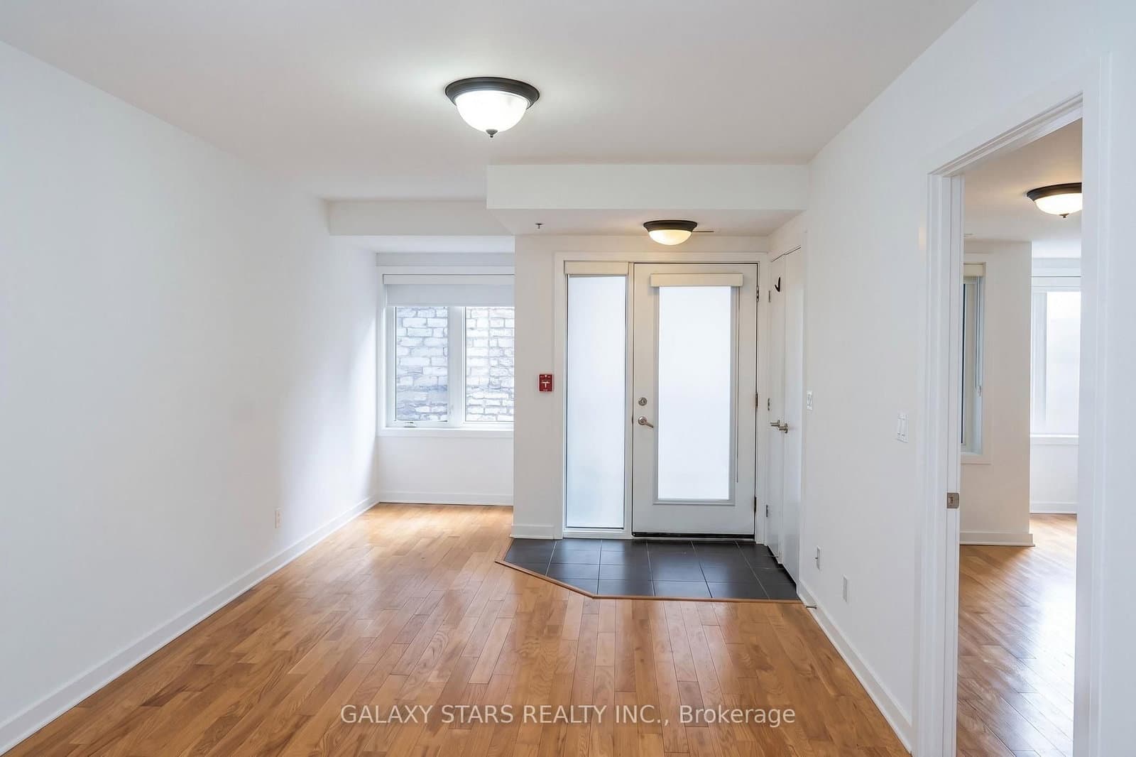 209 - 458D King Edward Avenue, Ottawa, ON — photo 3