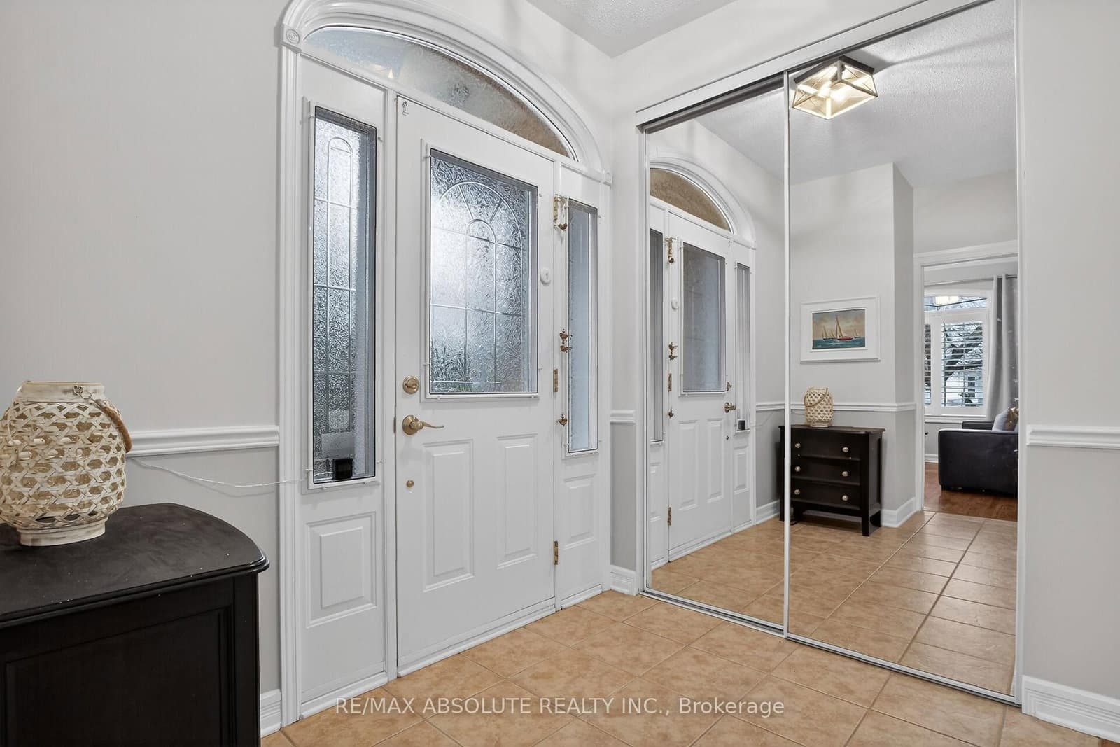 19 Goldora Private, Kanata, ON — photo 3