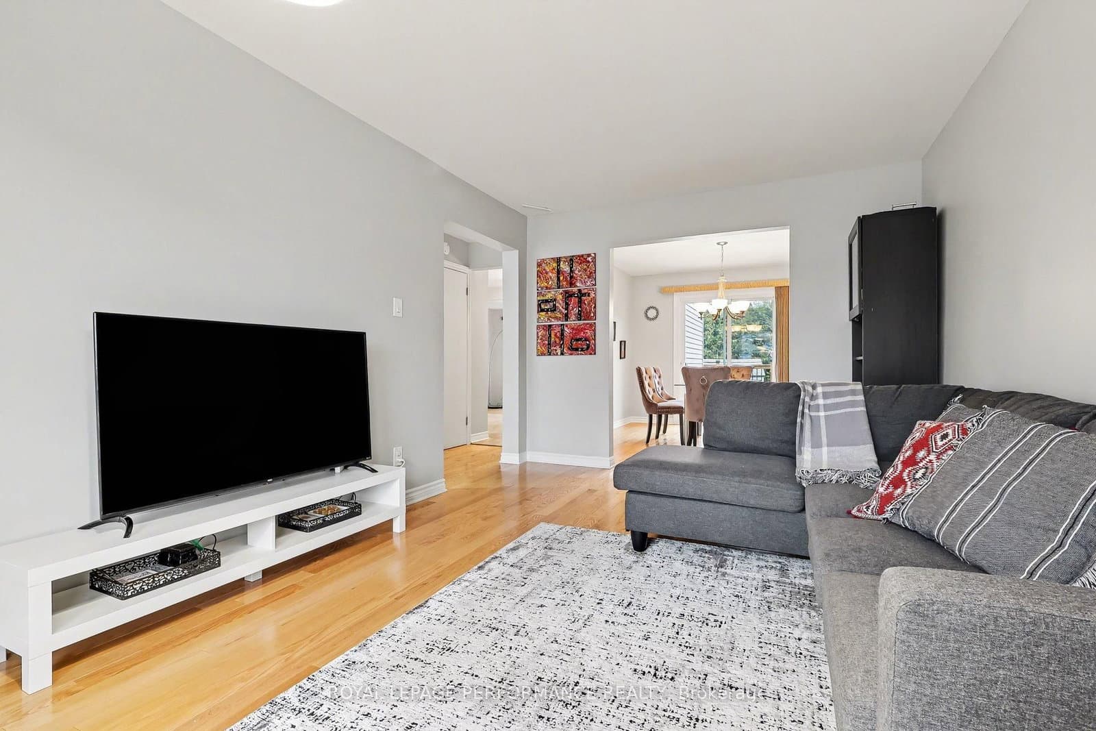 6417 St Louis Drive, Ottawa, ON — photo 3