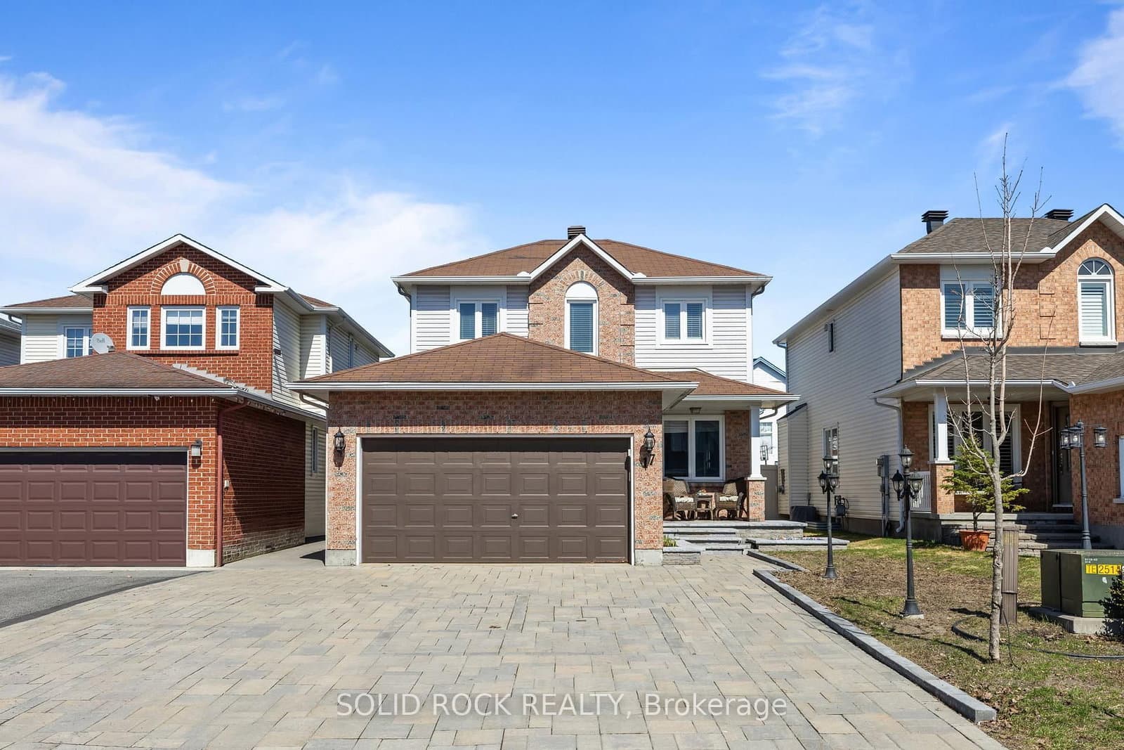 17 Shandon Avenue, Nepean, ON — photo 2