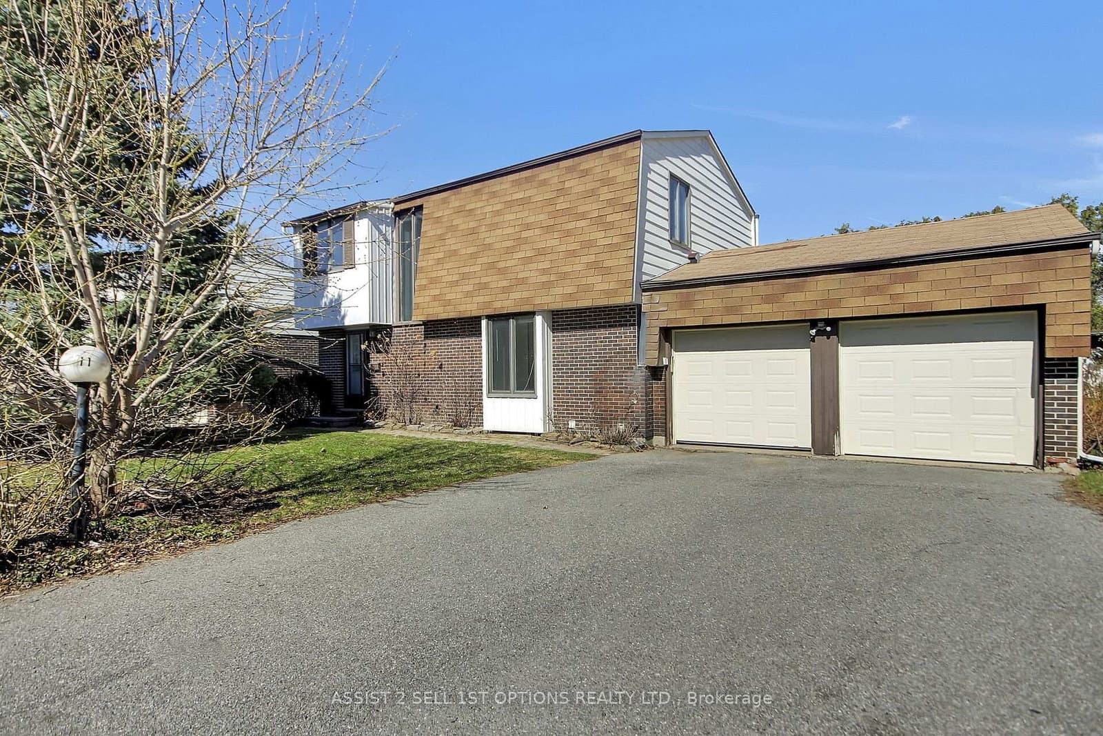 11 Elvaston Avenue, Ottawa, ON