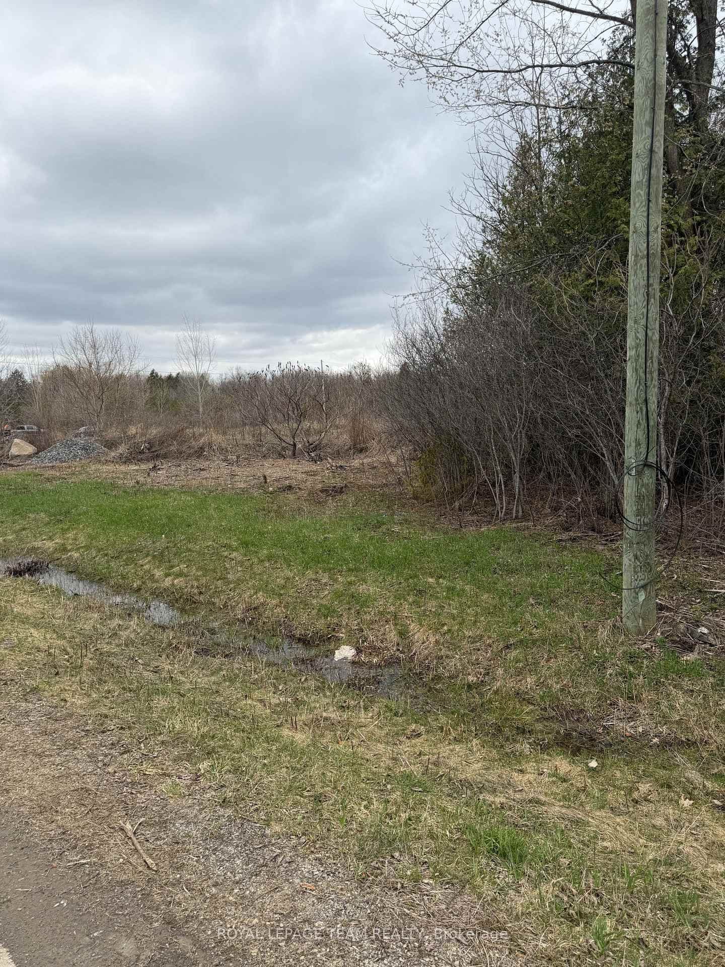 8050 Adam Baker Way, Metcalfe, ON — photo 3