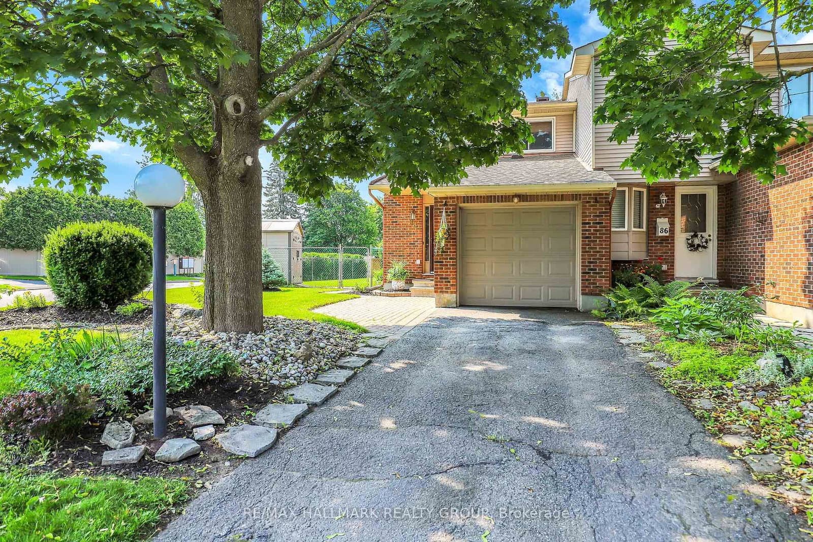 88 Homestead Street, Nepean, ON — photo 2