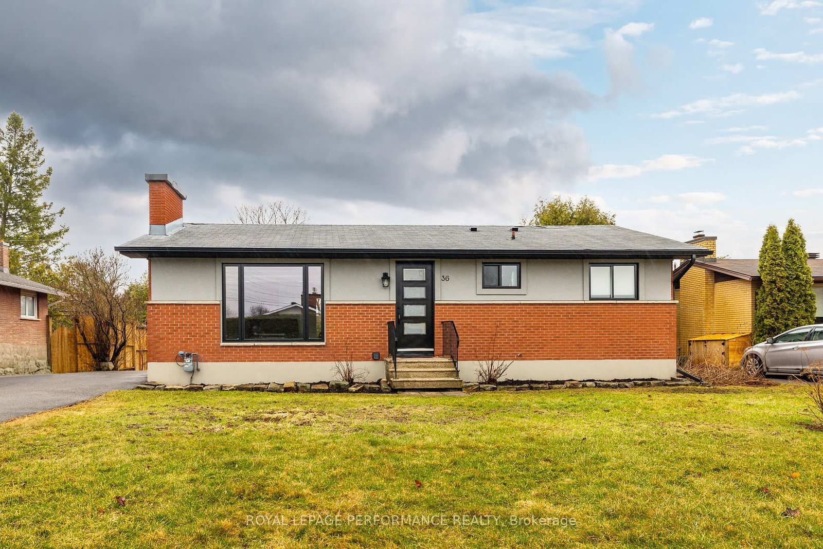 36 Largo Crescent, Ottawa, ON