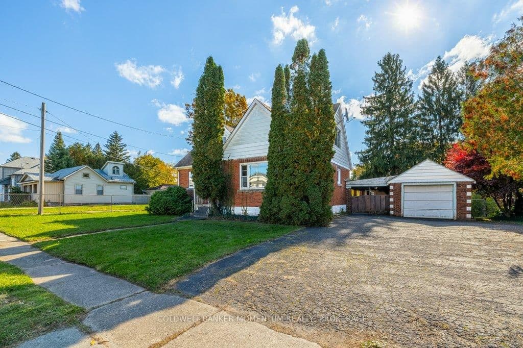 6532 MURRAY Street, Niagara Falls, ON — photo 2