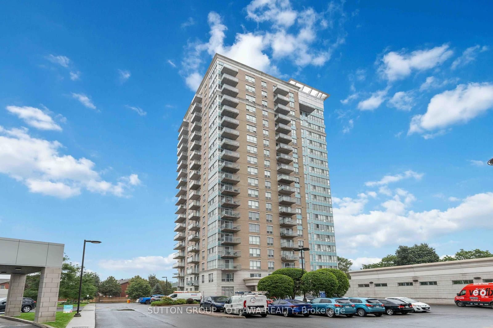1608 - 90 LANDRY Street, Ottawa, ON