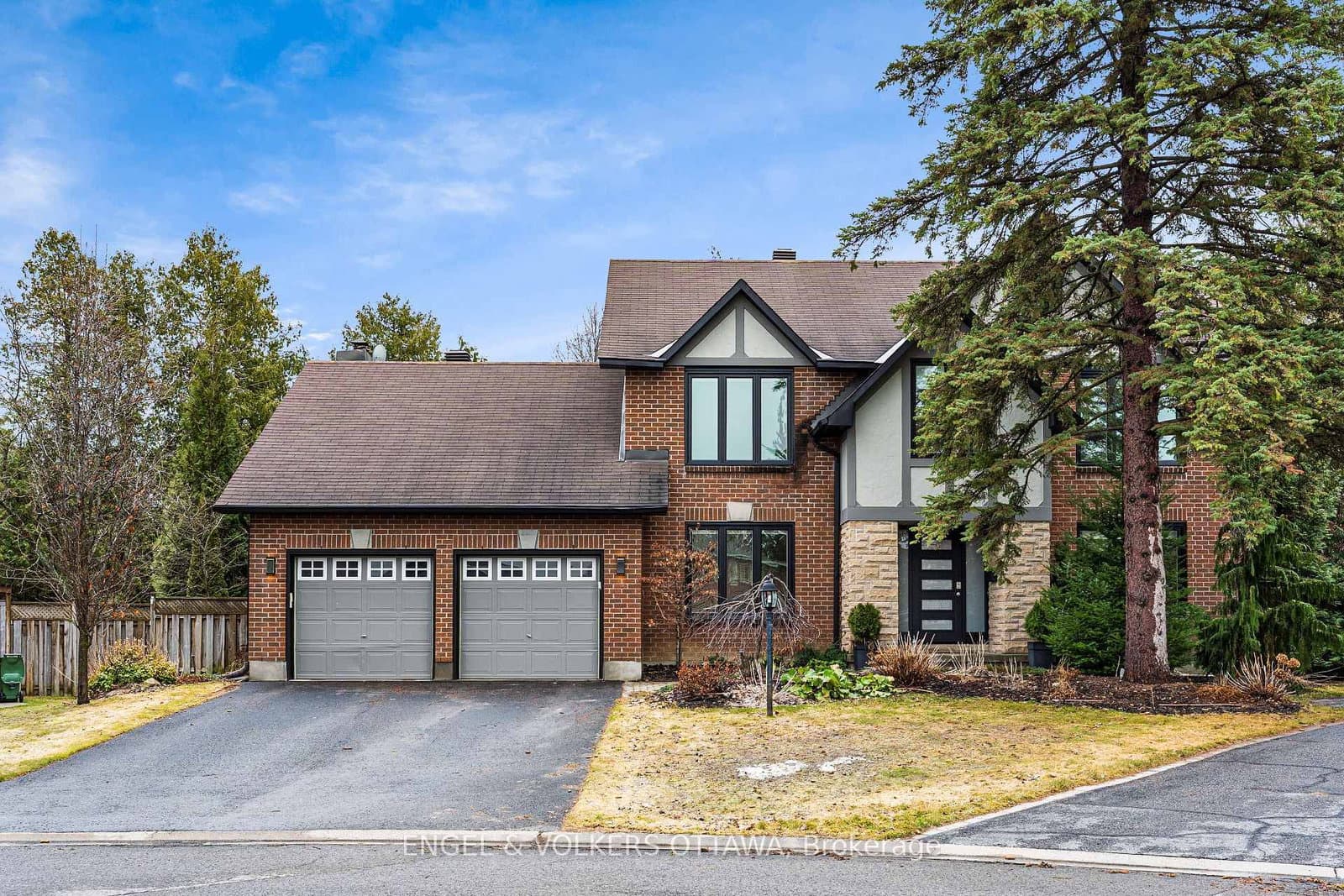 23 Pinecone Trail, Ottawa, ON