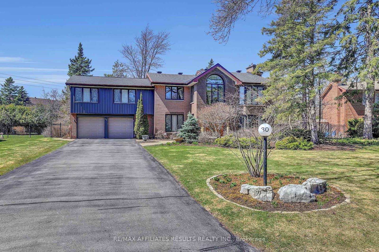 30 Pentland Crescent, Ottawa, ON