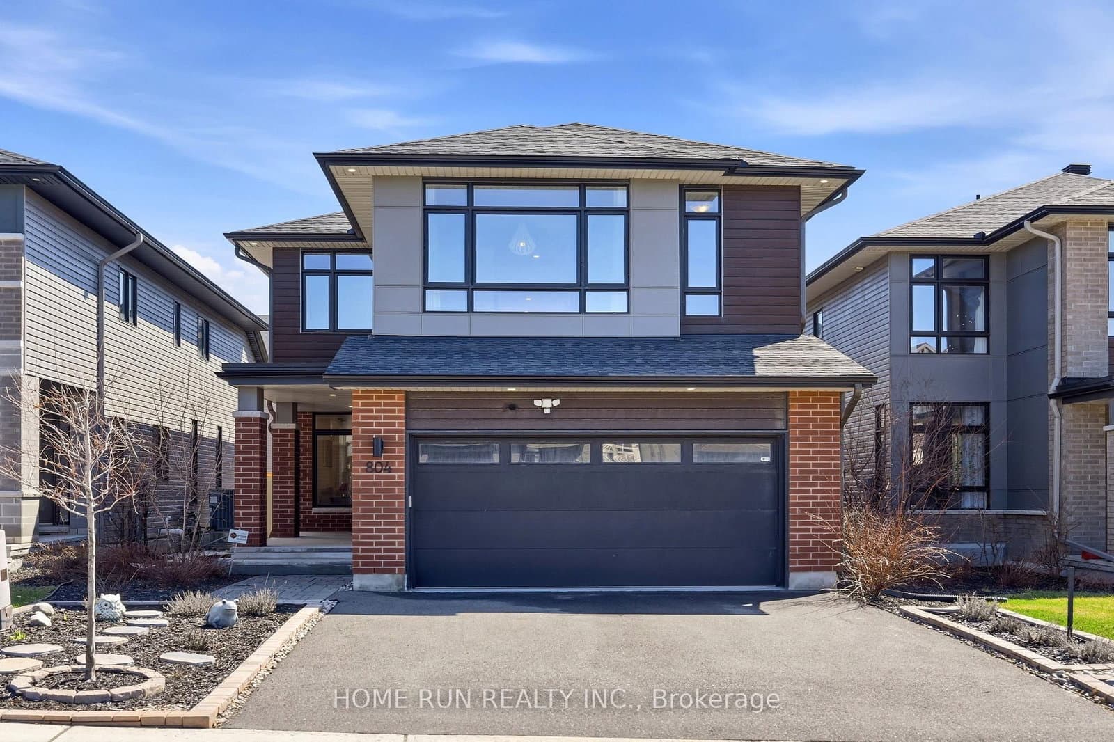 804 Atrium Ridge, Ottawa, ON