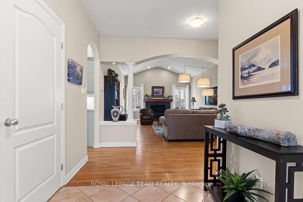 35 Wilderness Way, Ottawa, ON — photo 3