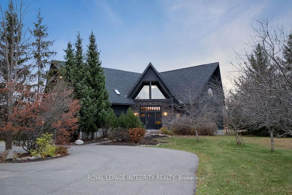 11 Brads Court, Ottawa, ON