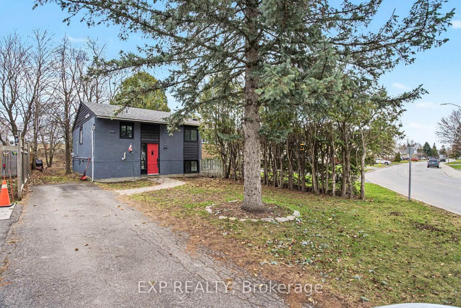 56 Glamorgan Drive, Ottawa, ON — photo 3