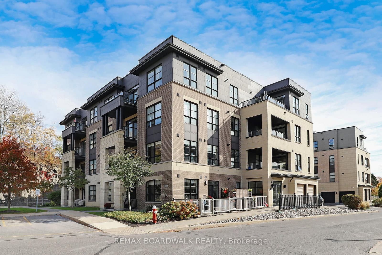 #202 - 230 Titanium Private, Ottawa, ON