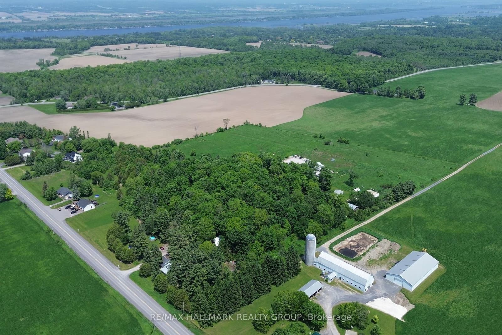 1675 Dunning Road, Cumberland, ON — photo 3