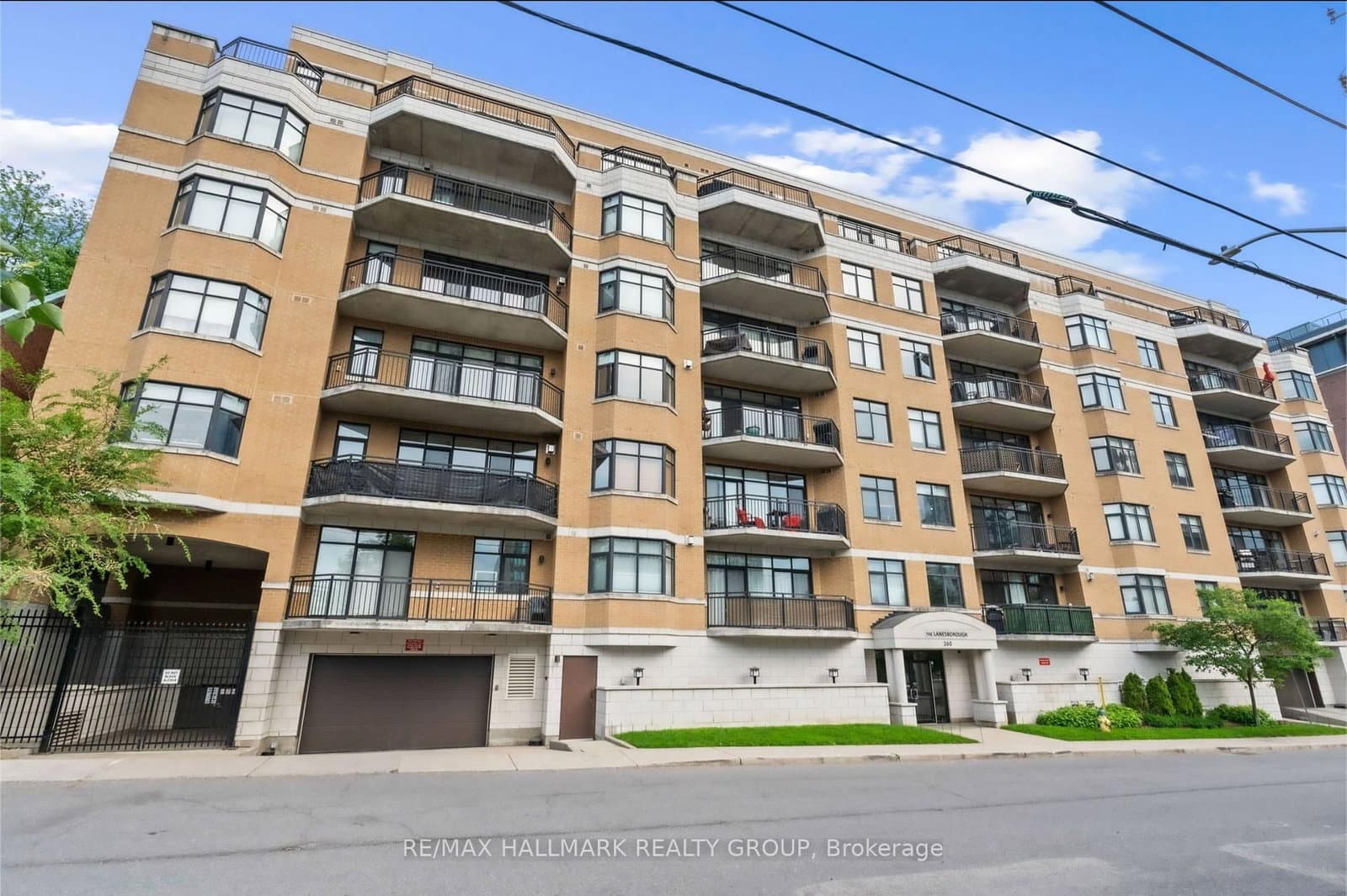 208 - 260 Besserer Street, Ottawa, ON