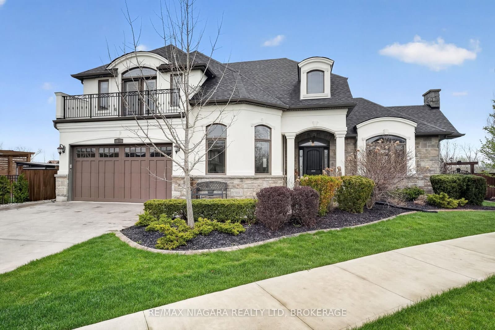60 Mackenzie King Avenue, St. Catharines, ON
