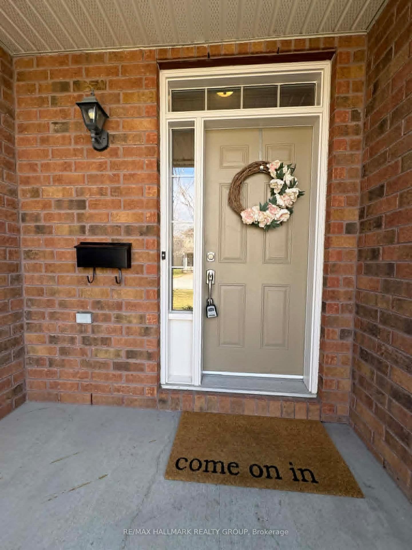 756 Nakina Way, Ottawa, ON — photo 2