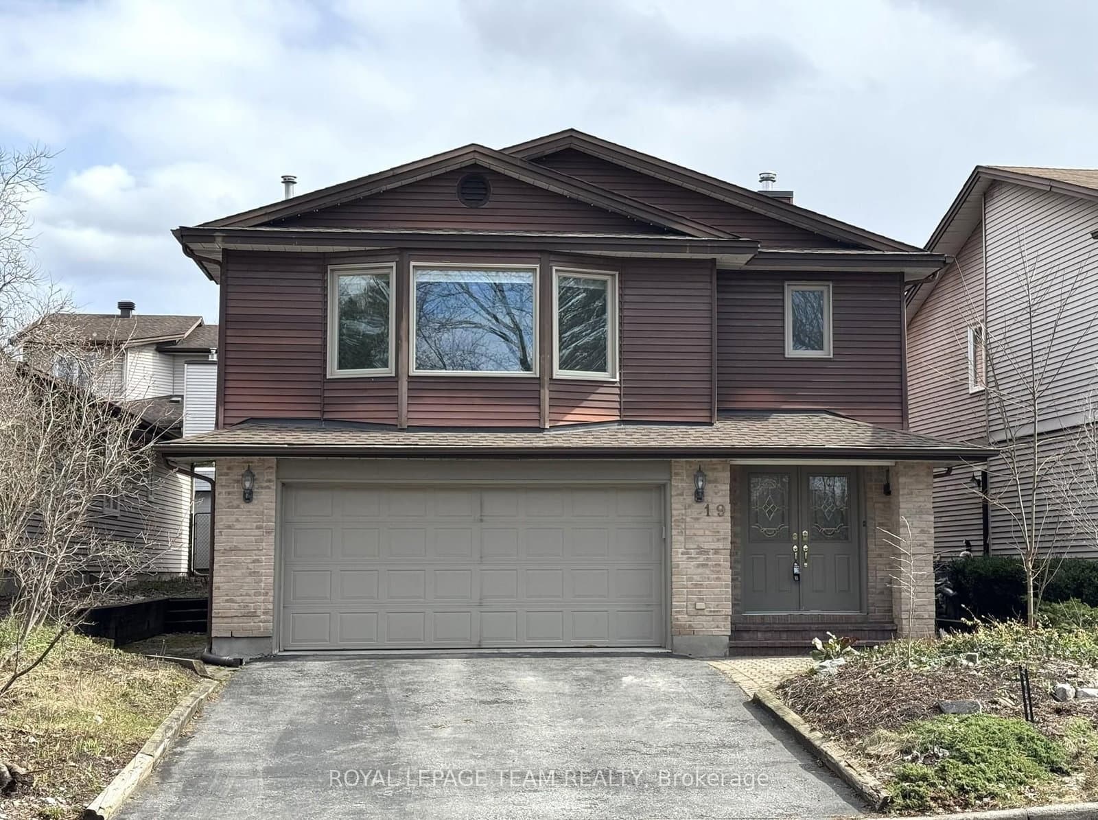 19 Hackett Street, Ottawa, ON — photo 3