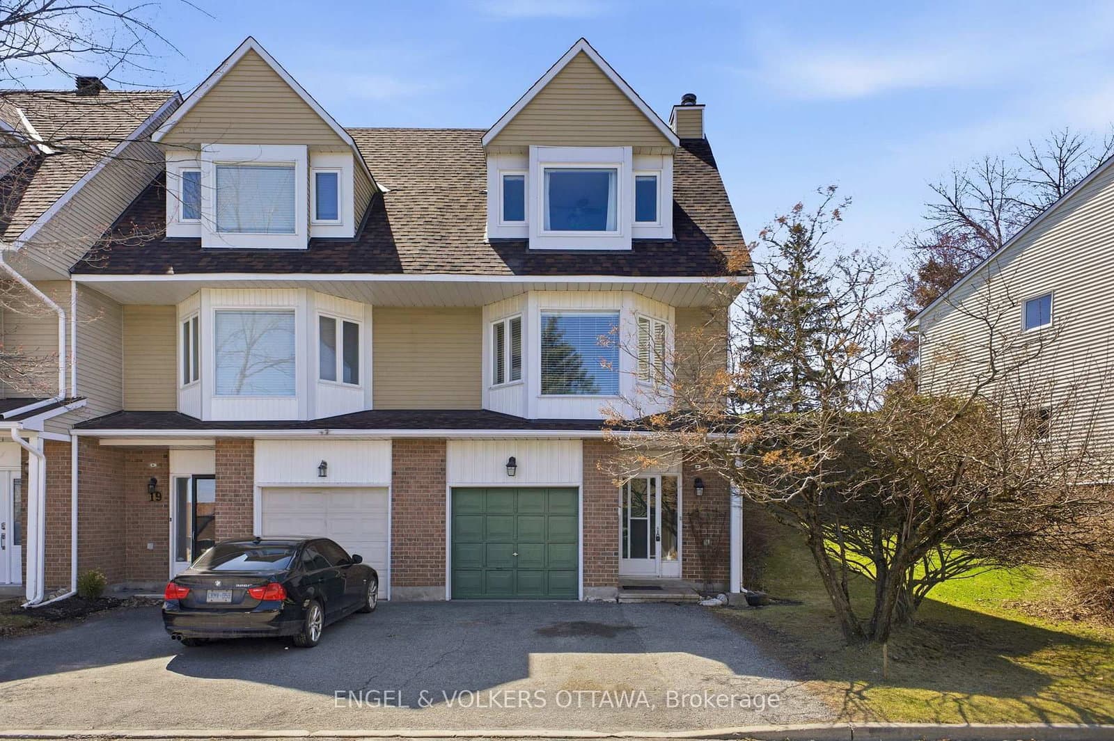 17 Durbin Court, Kanata, ON