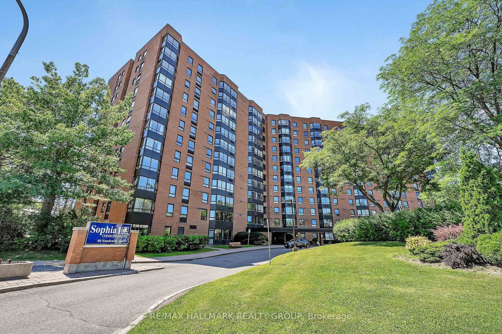 704 - 80 Sandcastle Drive, Ottawa, ON