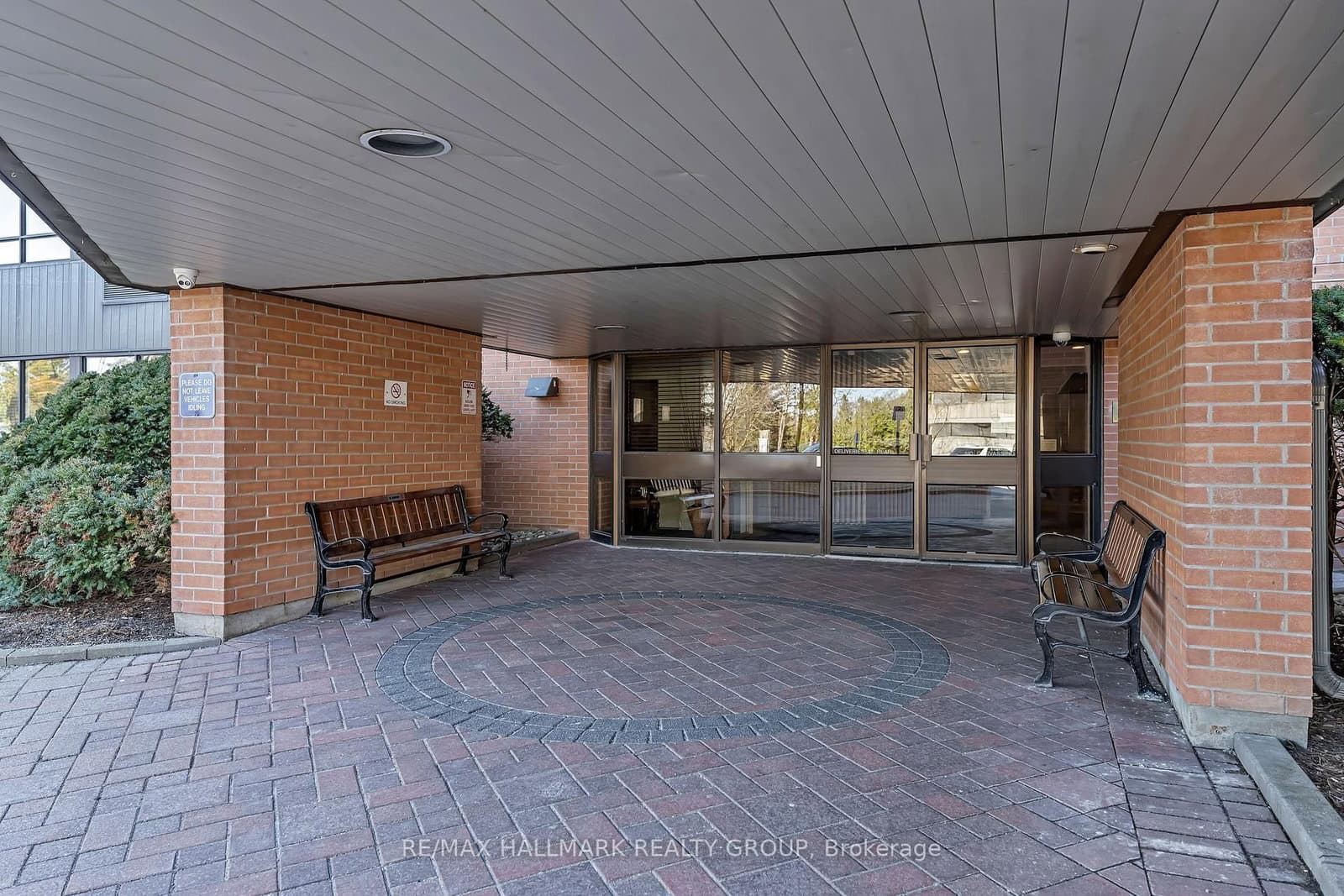 704 - 80 Sandcastle Drive, Ottawa, ON — photo 3