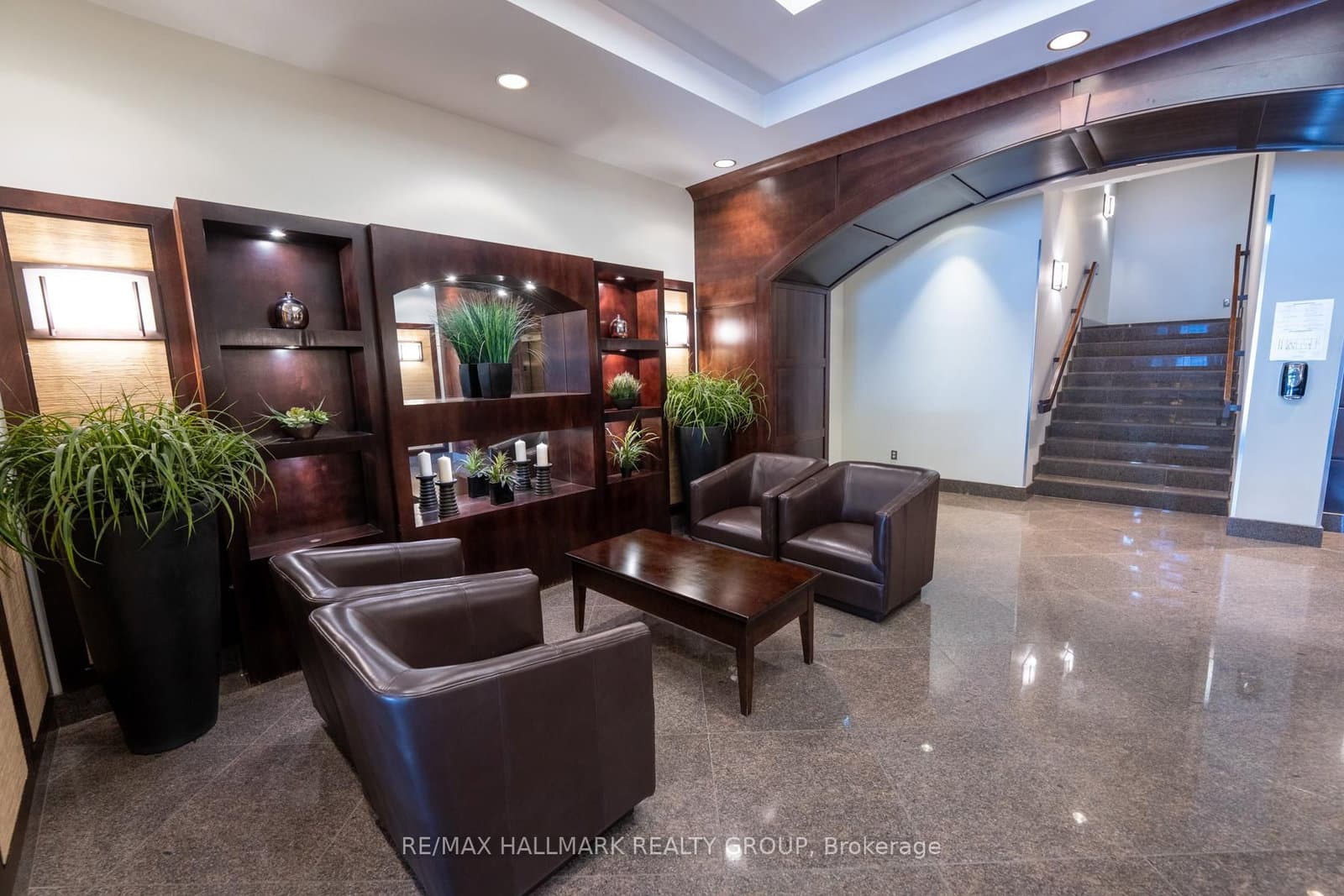 1007 - 200 Besserer Street, Ottawa, ON — photo 2