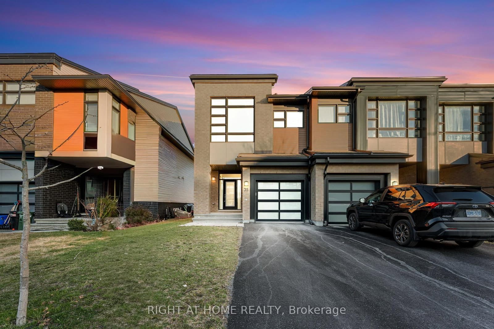 35 PLANK Street, Ottawa, ON