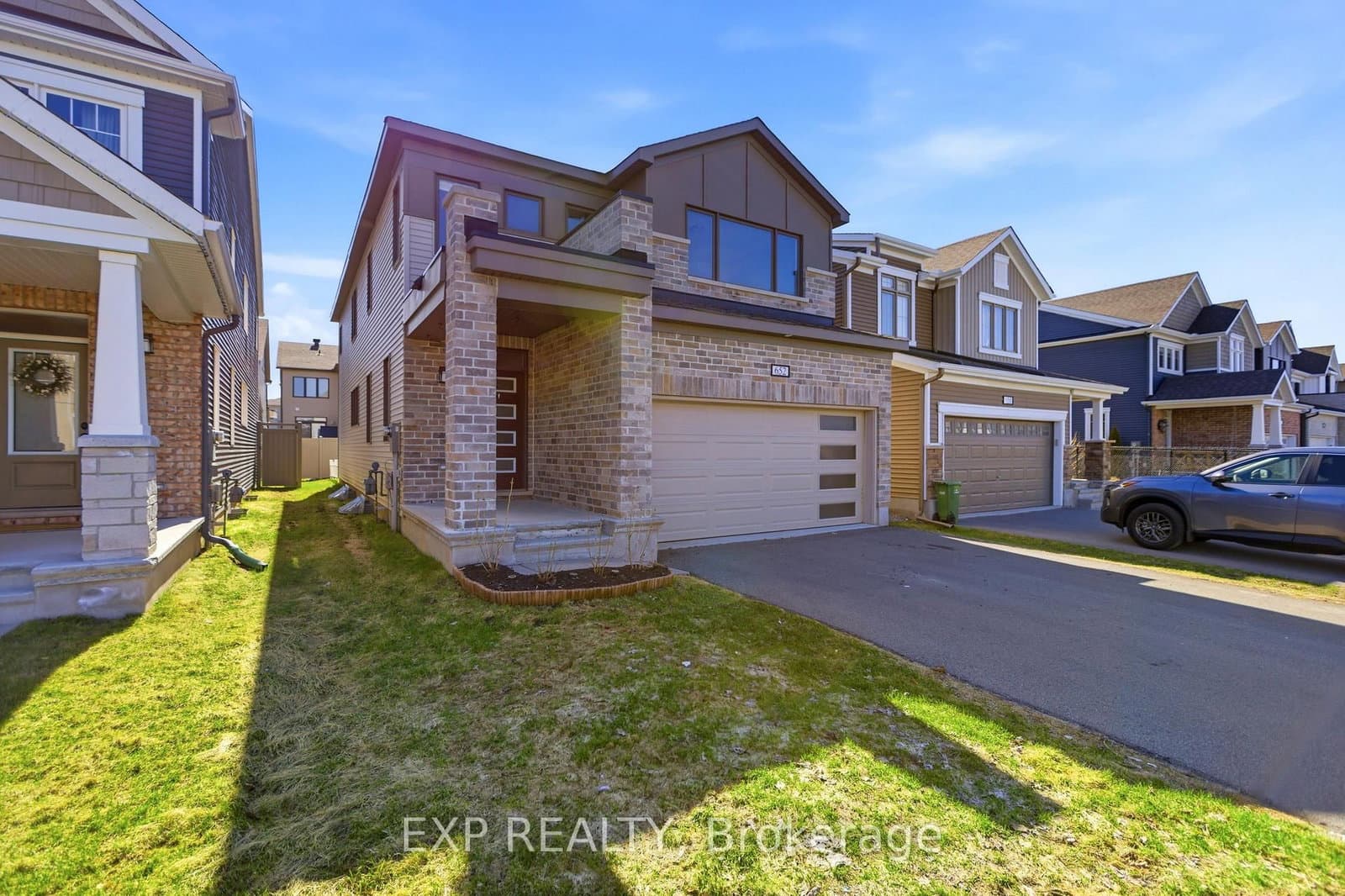 652 Continental Avenue, Ottawa, ON — photo 2