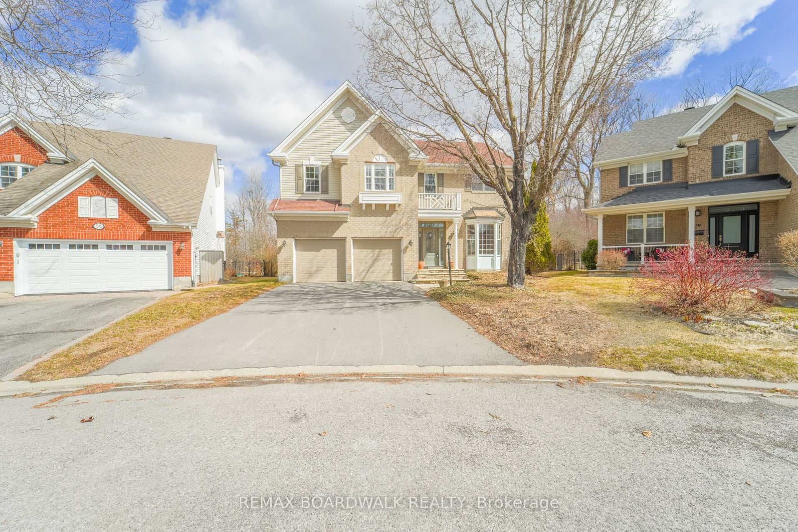 57 Mattawa Crescent, Ottawa, ON