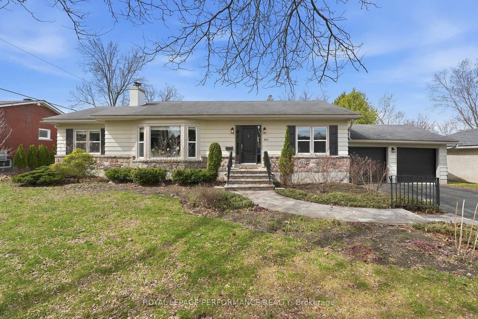 880 Melwood Avenue, Ottawa, ON