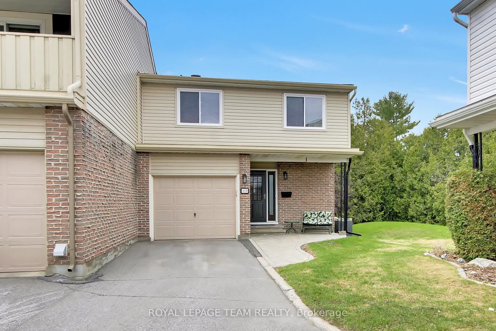 D - 30 Black Forest Lane, Ottawa, ON